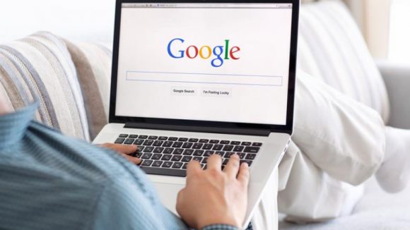 STUDIU. Întrebarea cel mai des căutată de români pe Google în 2019