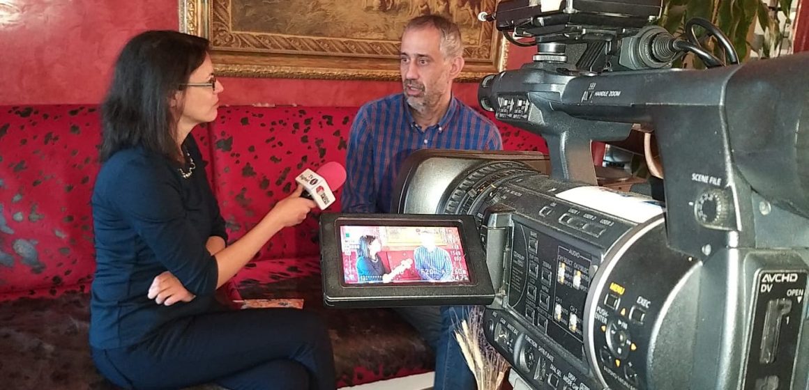 ”Între Chin și Amin”, o ficțiune inspirată din realitatea regimului penitenciar din perioada comunistă, cu acțiuni dure, replici memorabile, trăiri intense ”Între Chin și Amin”, o ficțiune inspirată din realitatea regimului penitenciar din perioada comunistă, cu acțiuni dure, replici memorabile, trăiri intense