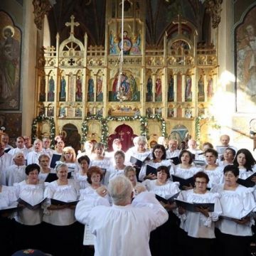 VIDEO | Corul Bisericii Ortodoxe Române “Adormirea Maicii Domnului” din Sighetu Marmaţiei – 50 de ani de activitate neîntreruptă -1969-2019