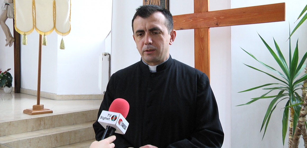 VIDEO: Sigheteni – și nu numai – invitați la hramul Bisericii greco-catolice “Cristos Regele Universului“