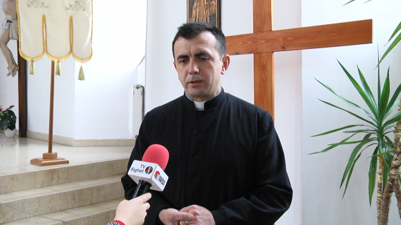 VIDEO: Sigheteni – și nu numai – invitați la hramul Bisericii greco-catolice “Cristos Regele Universului“