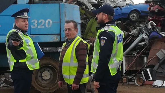 Controale ale polițiștilor în trenuri, depozite și centre de colectare Controale ale polițiștilor în trenuri, depozite și centre de colectare