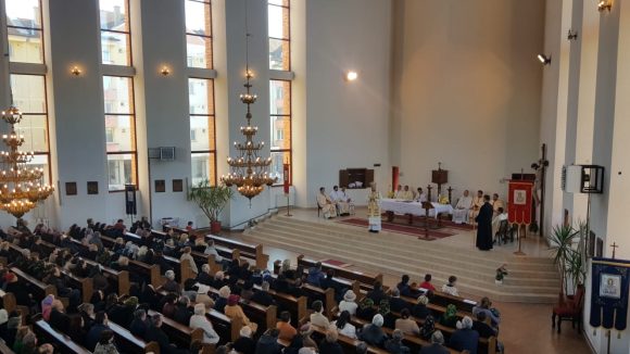 VIDEO: Momente înălțătoare duminică în Biserica greco catolică ”Cristos Regele Universului” din Sighetu Marmației