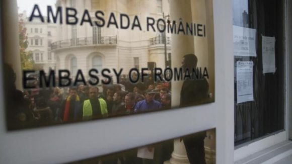 Sute de mii de români din afara țării au votat deja