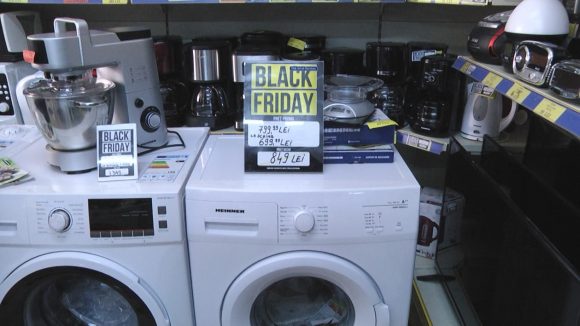 Unele magazine din Sighet au început să aplice reduceri de preț de Black Friday, încă din 8 noiembrie