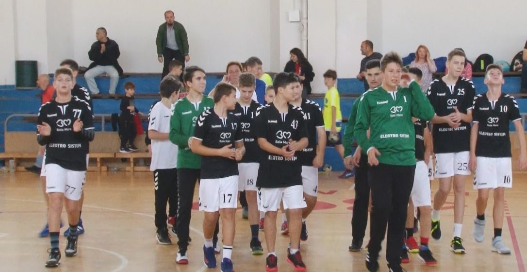 Juniorii III ai Academiei de Handbal Minaur au trecut de Liceul Militar Mihai Viteazul din Alba Iulia cu scorul de 33-18