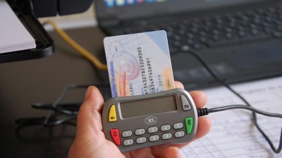 Tipărirea şi distribuţia de carduri europene de sănătate vor fi reluate începând de vineri, 15 noiembrie