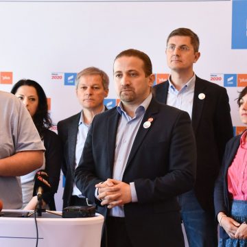 Mai departe, împreună prin fuziune! USR+ Mai departe, împreună prin fuziune! USR+