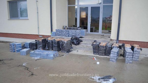 Contrabandă cu împușcături. Țigările au rămas, contrabandiștii au fugit Contrabandă cu împușcături. Țigările au rămas, contrabandiștii au fugit