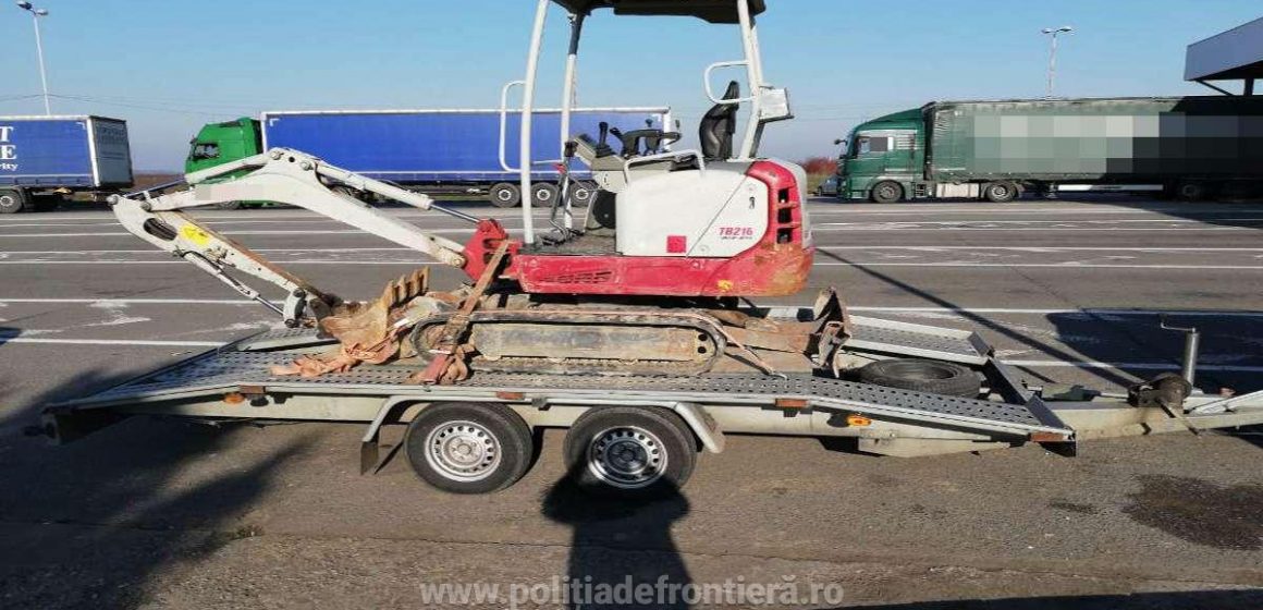 VIDEO | Autoutilitară și mini-excavator căutate în Italia și Norvegia, găsite de polițiști de frontieră ai ITPF Sighet VIDEO | Autoutilitară și mini-excavator căutate în Italia și Norvegia, găsite de polițiști de frontieră ai ITPF Sighet