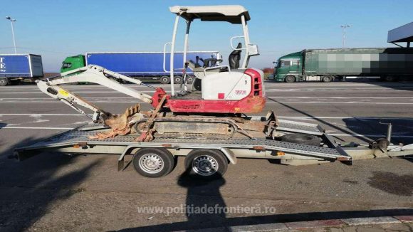 VIDEO | Autoutilitară și mini-excavator căutate în Italia și Norvegia, găsite de polițiști de frontieră ai ITPF Sighet VIDEO | Autoutilitară și mini-excavator căutate în Italia și Norvegia, găsite de polițiști de frontieră ai ITPF Sighet