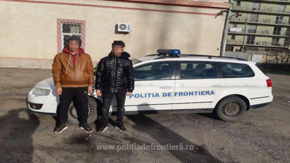 Doi tineri algerieni opriți din drumul ilegal spre vestul Europei Doi tineri algerieni opriți din drumul ilegal spre vestul Europei