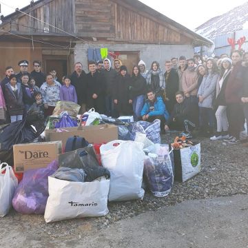 VIDEO | Jandarmii maramureșeni se implică în acțiuni umanitare