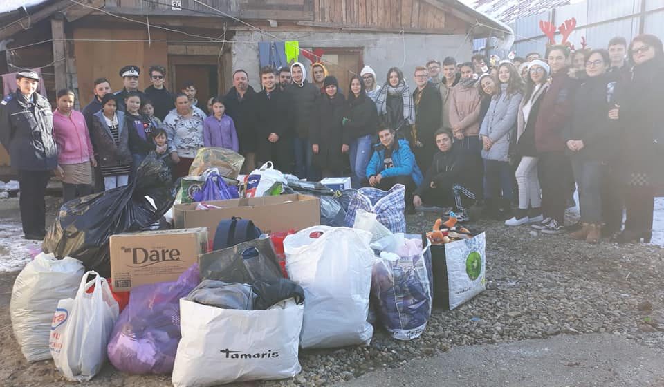 VIDEO | Jandarmii maramureșeni se implică în acțiuni umanitare
