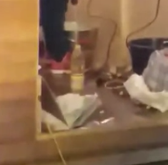 VIDEO | Aluat învârtit cu bormașina la Târgul de Crăciun din Baia Mare VIDEO | Aluat învârtit cu bormașina la Târgul de Crăciun din Baia Mare