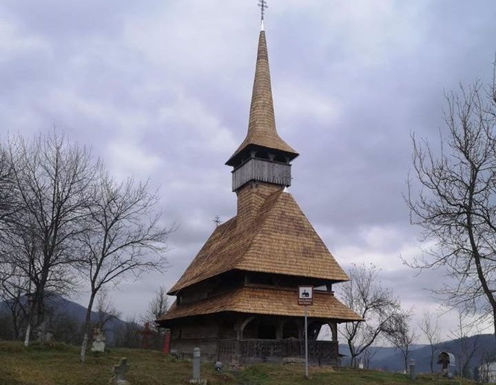 VIDEO | A fost schimbat acoperișul Bisericii de lemn „Intrarea Maicii Domnului în Biserică” din Bârsana, monument UNESCO VIDEO | A fost schimbat acoperișul Bisericii de lemn „Intrarea Maicii Domnului în Biserică” din Bârsana, monument UNESCO