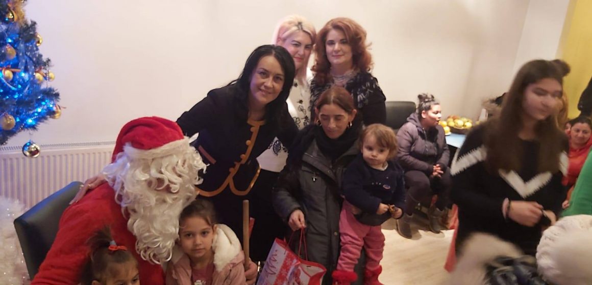 VIDEO | Moș Nicolae a trecut și pe la sediul PNL Sighet VIDEO | Moș Nicolae a trecut și pe la sediul PNL Sighet
