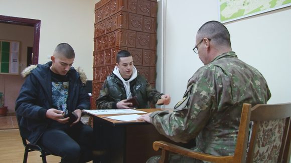 Campanie de recrutare pentru a urma o carieră militară Campanie de recrutare pentru a urma o carieră militară