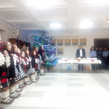 Colinda copiilor pentru polițiști