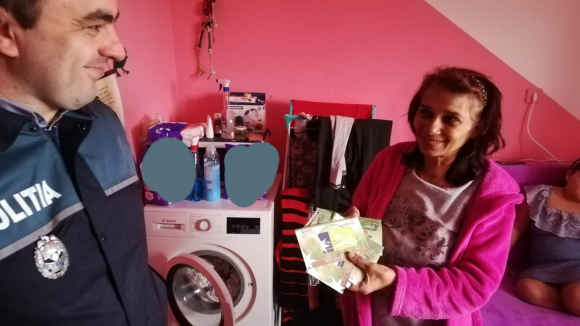Un gest caritabil al polițiștilor de la Serviciul Rutier Un gest caritabil al polițiștilor de la Serviciul Rutier