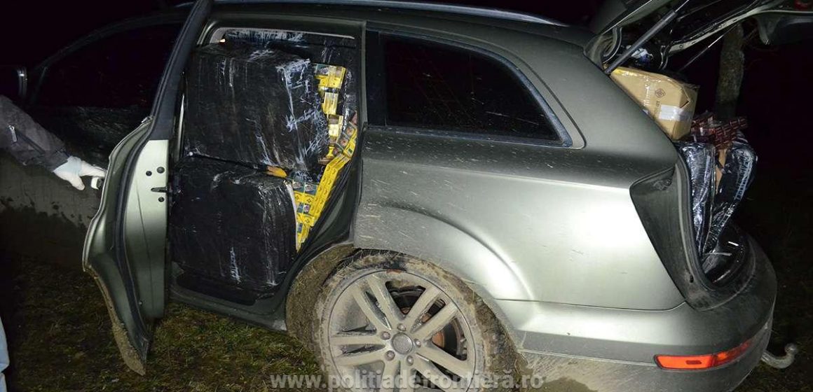 Urmărire în trafic: contrabandistul a scăpat, dar a lăsat în urmă țigări de 228.000 de lei și o mașină de 48.000 de lei Urmărire în trafic: contrabandistul a scăpat, dar a lăsat în urmă țigări de 228.000 de lei și o mașină de 48.000 de lei