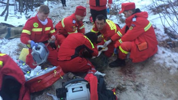 VIDEO | Un tânăr de 32 de ani a murit după ce au trecut caii peste el VIDEO | Un tânăr de 32 de ani a murit după ce au trecut caii peste el