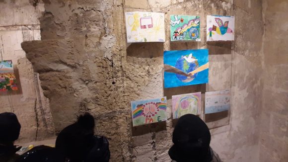 VIDEO | Culori pentru Pace: Expoziții de Ziua Internațională de Comemorare a Victimelor Holocaustului VIDEO | Culori pentru Pace: Expoziții de Ziua Internațională de Comemorare a Victimelor Holocaustului
