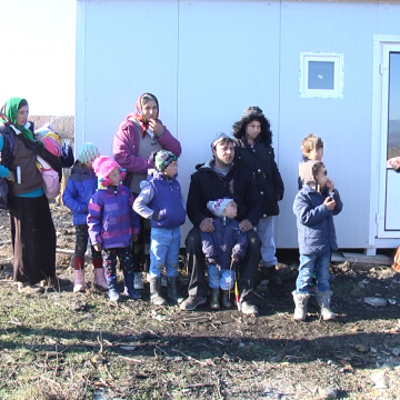 VIDEO | Sprijin pentru o familie cu șapte copii care își ducea traiul în condiții mizere