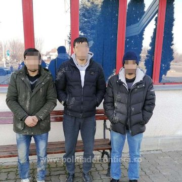 Trei afgani și un pakistanez opriți din drumul ilegal spre vestul Europei Trei afgani și un pakistanez opriți din drumul ilegal spre vestul Europei