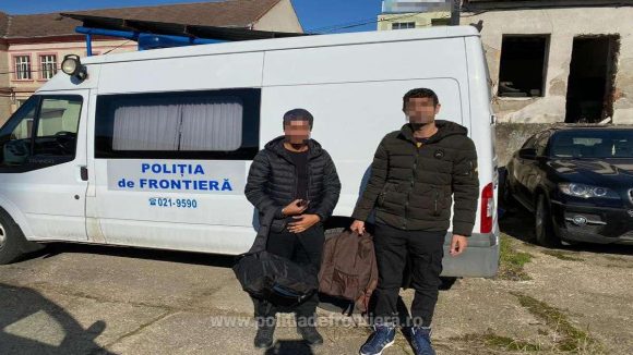VIDEO | Doi indieni, opriți să treacă ilegal granița de lucrători ai ITPF Sighet