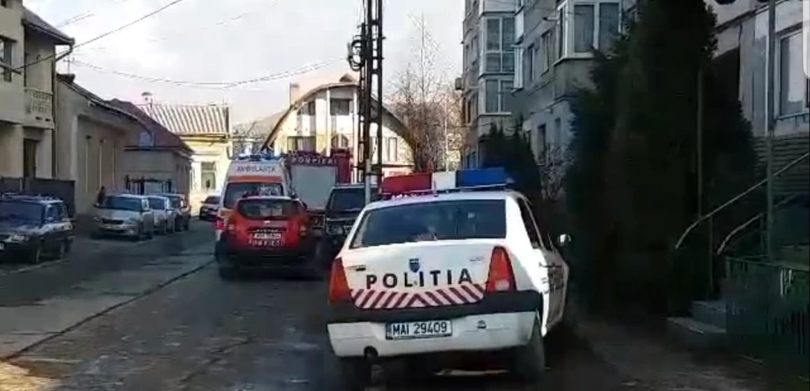 (FOTO ) Sigheteancă găsită moartă într-un apartament de pe strada George Coșbuc