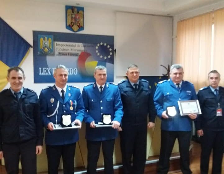 VIDEO | Jandarmii și-au luat rămas bun de la trei colegi care au trecut în rezervă