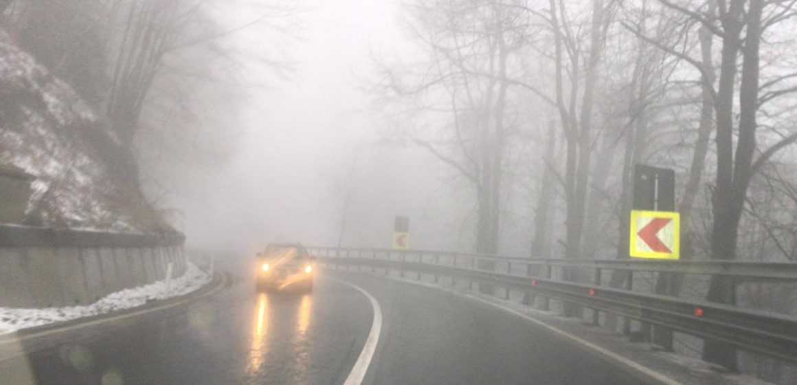 Vizibilitate redusa de ceata in Pasul Prislop si Pasul Gutai
