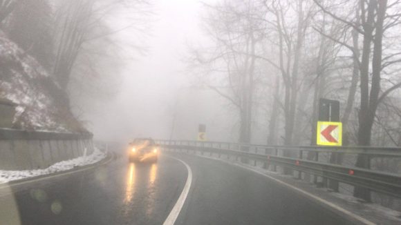 Vizibilitate redusa de ceata in Pasul Prislop si Pasul Gutai Vizibilitate redusa de ceata in Pasul Prislop si Pasul Gutai