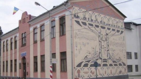 Demersuri pentru achiziționarea unui pian nou la Școala de Muzică și Arte Plastice „George Enescu” Demersuri pentru achiziționarea unui pian nou la Școala de Muzică și Arte Plastice „George Enescu”