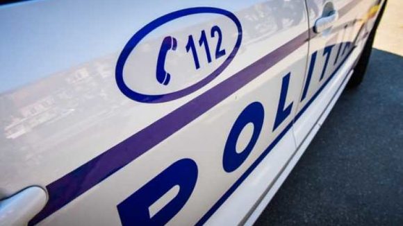 VIDEO | Conducea cu o viteză de peste 100 km/h în localitate în timp ce avea permisul suspendat