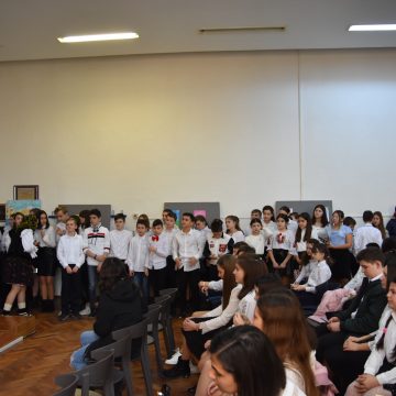 VIDEO | Eveniment ”Din drag pentru mama” la Colegiul Național Pedagogic ”Regele Ferdinand” VIDEO | Eveniment ”Din drag pentru mama” la Colegiul Național Pedagogic ”Regele Ferdinand”