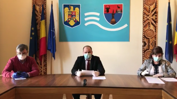 VIDEO | Prefectul Nicolae-Silviu Ungur: ”Trebuie să rămânem calmi și responsabili” VIDEO | Prefectul Nicolae-Silviu Ungur: ”Trebuie să rămânem calmi și responsabili”