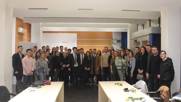 Studenții liberali maramureșeni și-au ales Biroul Politic Local Studenții liberali maramureșeni și-au ales Biroul Politic Local