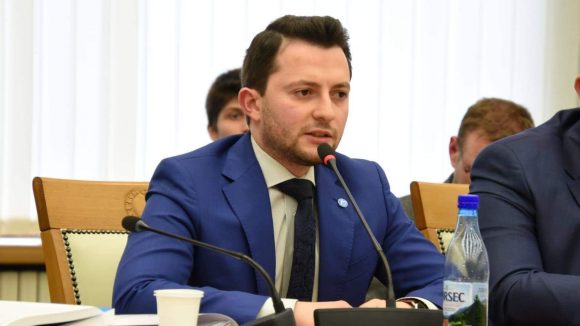 VIDEO | Eforturile deputatului Duruș (USR) pentru a aduce bani la bugetul județului, apreciate în plenul Consiliului Județean VIDEO | Eforturile deputatului Duruș (USR) pentru a aduce bani la bugetul județului, apreciate în plenul Consiliului Județean