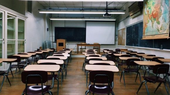 REPORTAJUL ZILEI | Toate unitățile de învățământ preuniversitar din România se închid de miercuri, 11 martie