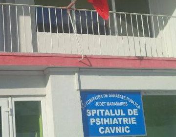 VIDEO | Angajații Spitalului de Psihiatrie Cavnic au organizat azi un protest spontan
