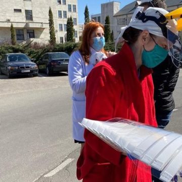 Campanie pentru dotarea cu viziere a personalului medical