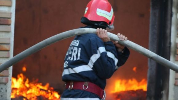 VIDEO | TRAGEDIE: Un bărbat din Petrova a fost găsit carbonizat VIDEO | TRAGEDIE: Un bărbat din Petrova a fost găsit carbonizat