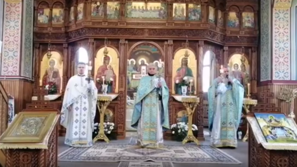 Slujbe – fără credincioși – de Izvorul Tămăduirii Slujbe – fără credincioși – de Izvorul Tămăduirii