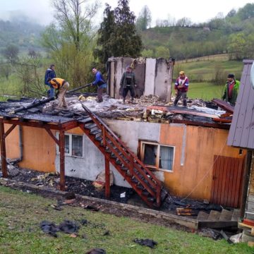VIDEO | Apel umanitar pentru o familie din Valea Stejarului