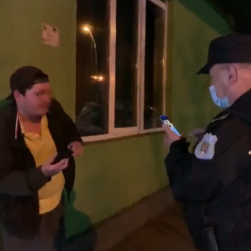 VIDEO | Noaptea, în căutarea berii în vreme de pandemie