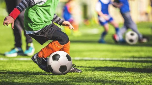 VIDEO | Copiii din cluburile sportive pot reîncepe pregătirea fizică în regim de 3
