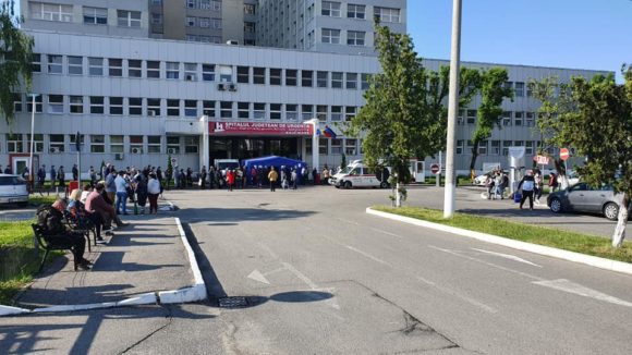 VIDEO | La coadă la spital VIDEO | La coadă la spital