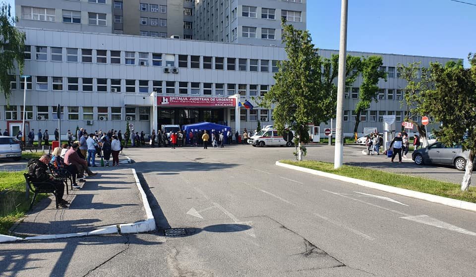 VIDEO | La coadă la spital VIDEO | La coadă la spital